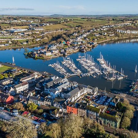 The Town House Kinsale, Hosted By Exquisite Holiday Homes, Sleeps 16 מראה חיצוני תמונה