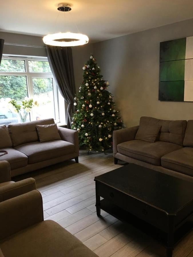 The Town House Kinsale, Hosted By Exquisite Holiday Homes, Sleeps 16 מראה חיצוני תמונה