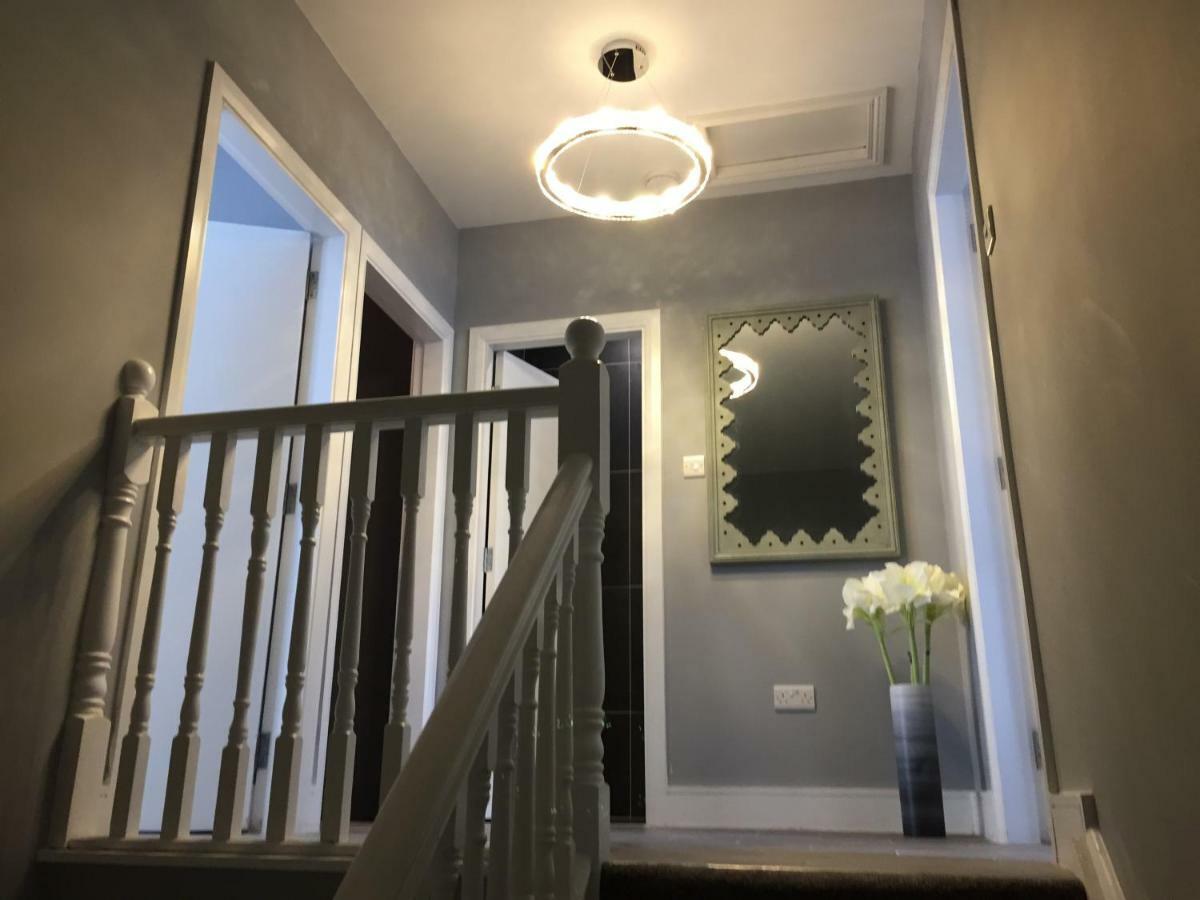 The Town House Kinsale, Hosted By Exquisite Holiday Homes, Sleeps 16 מראה חיצוני תמונה