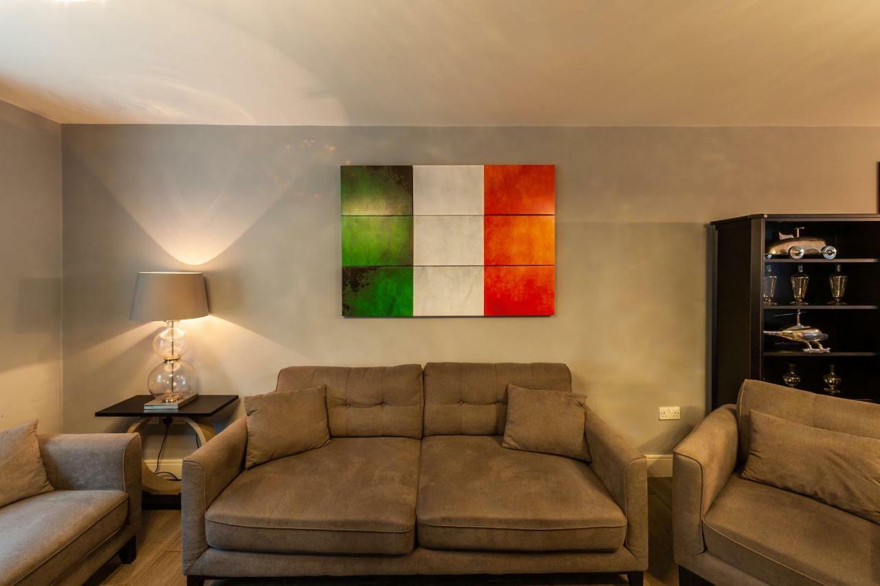 The Town House Kinsale, Hosted By Exquisite Holiday Homes, Sleeps 16 מראה חיצוני תמונה