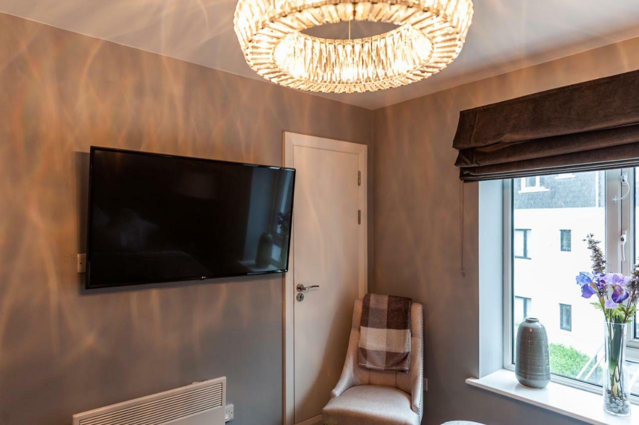 The Town House Kinsale, Hosted By Exquisite Holiday Homes, Sleeps 16 מראה חיצוני תמונה