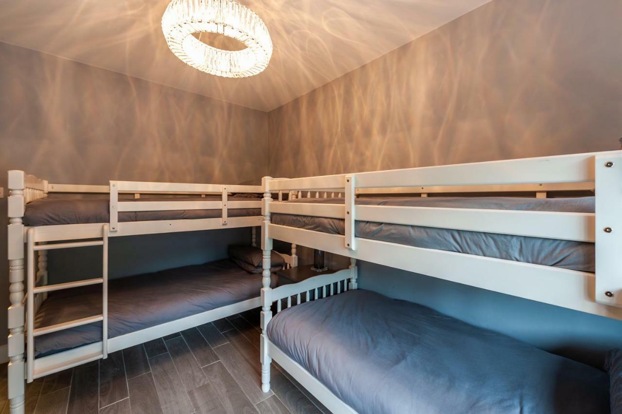 The Town House Kinsale, Hosted By Exquisite Holiday Homes, Sleeps 16 מראה חיצוני תמונה